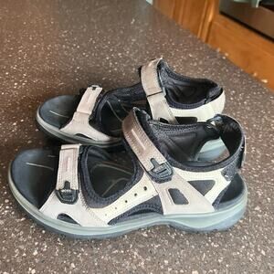 Ecco Yucatan Womens Size EU 39 US 8.5 Black,Tan Leather Offroad Hiking Sandal
